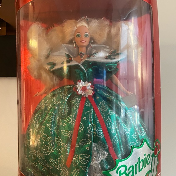 Happy holidays 1995 mint condition Barbie